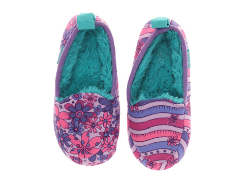 Chooze Slippers Size 9/10 - Snooze Charm Purple